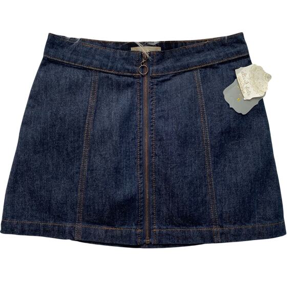 Altar'd State Zipper Front  Denim Skirt Mini NWT size XS - Picture 1 of 5